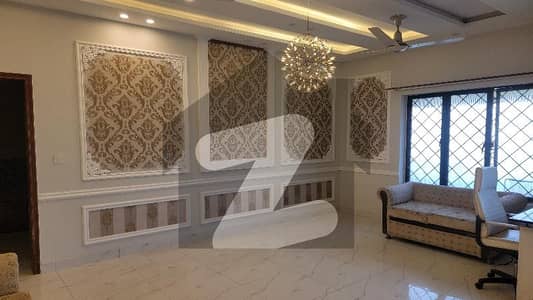 ڈی ایچ اے فیز 4 ڈیفنس (ڈی ایچ اے),لاہور میں 3 کمروں کا 1 کنال بالائی پورشن 1.4 لاکھ میں کرایہ پر دستیاب ہے۔