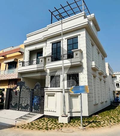 Looking For A Corner House In Citi Housing Society