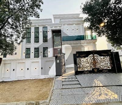 Prime Location 10 Marla Spacious House Is Available In Citi Housing Society For sale