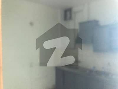 4 MARLA COMMERCIAL SECOND FLOOR NEET AND CLEAN FOR RENT