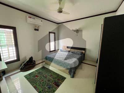 OUTSTANDING FULLY FURNISHED AND WELL MAINTAINED UPPER PORTION FOR RENT