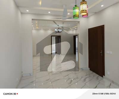 7 Marla Beautiful Double Story House Available For Rent