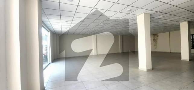 آئی ۔ 9 اسلام آباد میں 1 کنال دفتر 12.5 لاکھ میں کرایہ پر دستیاب ہے۔