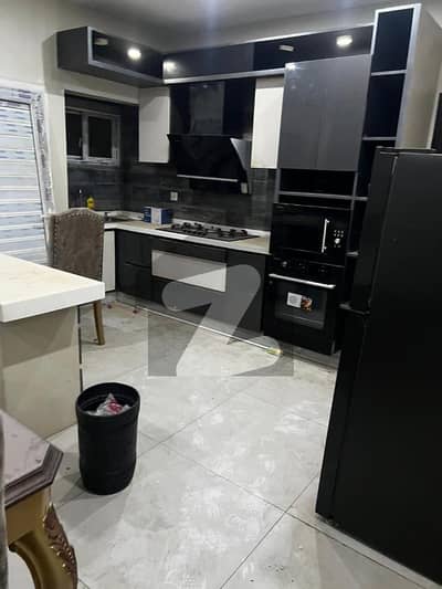 سِی ویو اپارٹمنٹس کراچی میں 3 کمروں کا 10 مرلہ فلیٹ 6.5 کروڑ میں برائے فروخت۔