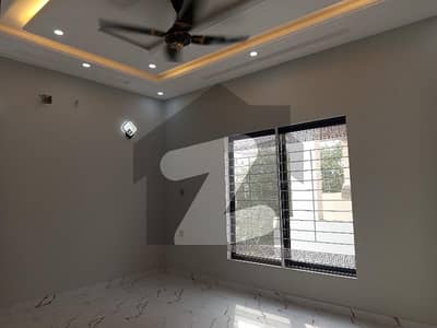 سٹی ہاؤسنگ سوسائٹی گوجرانوالہ میں 4 کمروں کا 5 مرلہ مکان 60.0 ہزار میں کرایہ پر دستیاب ہے۔