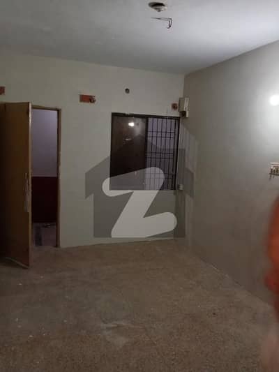 Lower Portion In Godown /Warehouse North Karachi For Rent