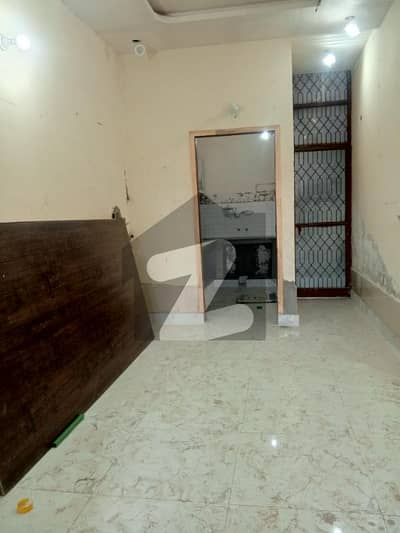 5 MARLA ALMOST NEW HOUSE AVAILABLE FOR RENT IN PAK BLOCK