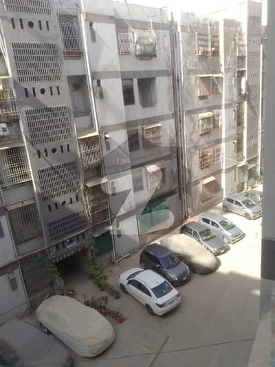 1500 Square Feet Flat Is Available For sale