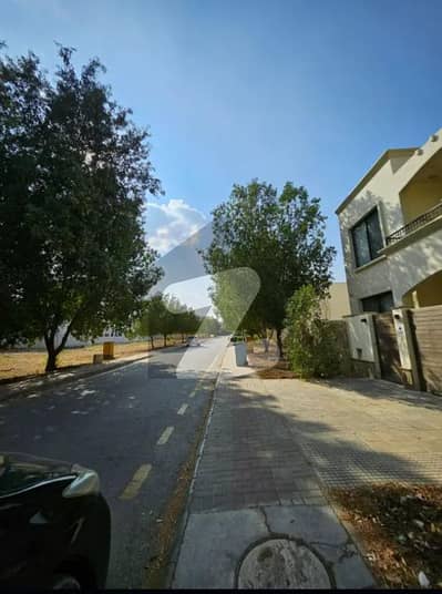 بحریہ ٹاؤن - پریسنٹ 1 بحریہ ٹاؤن کراچی,کراچی میں 11 مرلہ رہائشی پلاٹ 1.1 کروڑ میں برائے فروخت۔