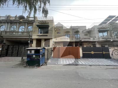 9 MARLA DOUBLE STOREY HOUSE AVAILABLE FOR SALE