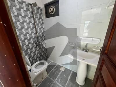 ای ۔ 11/4 ای ۔ 11,اسلام آباد میں 2 کمروں کا 4 مرلہ فلیٹ 55.0 ہزار میں کرایہ پر دستیاب ہے۔