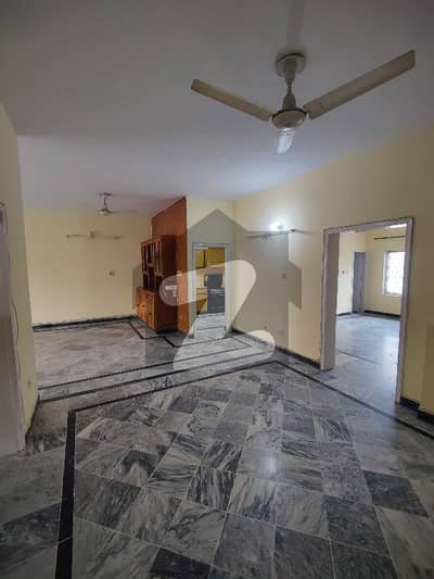 G9-1 40/80 Ground Portion Available For Rent 3bedrooms