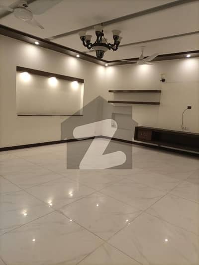 1 Kanal Upper Portion Like Brand New Available In DHA Phase 4