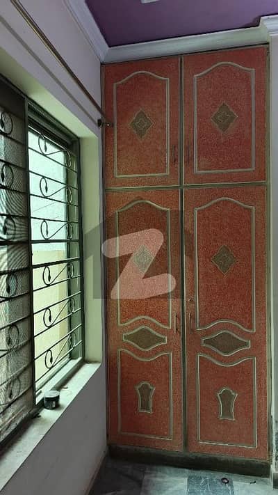 A beautiful house for rent with all facilities Electricity, Gas, Car porche, Marble and Tile Flooring, Woodwork,fans etc all done,