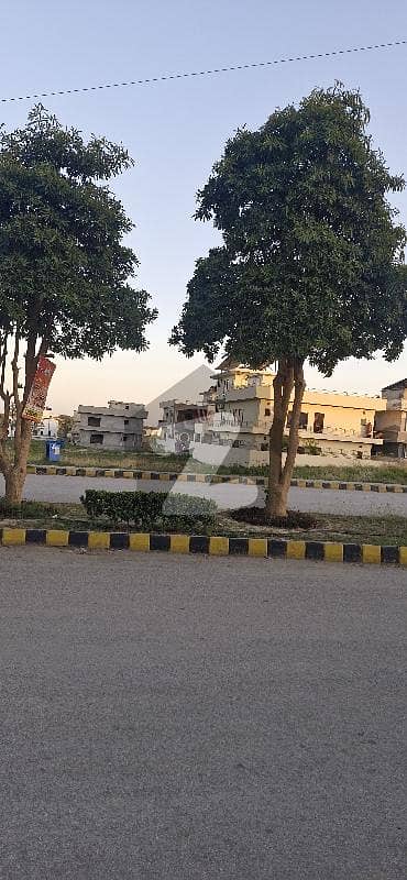 جی ۔ 16/4 جی ۔ 16,اسلام آباد میں 7 مرلہ رہائشی پلاٹ 1.05 کروڑ میں برائے فروخت۔