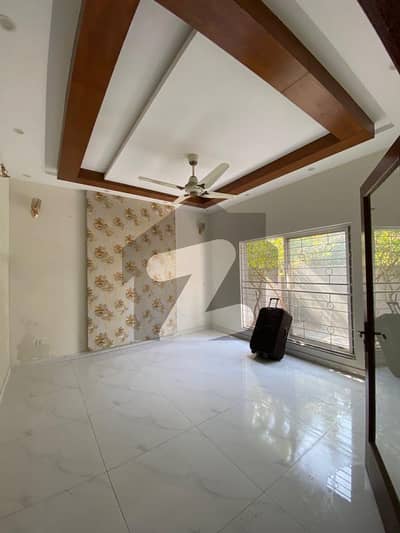 Bahria Orchard Lahore 10 Marla Portion For Rent Brand New First Entry