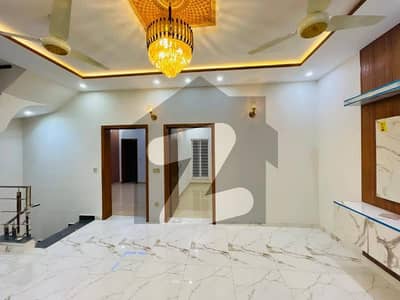 5 Marla House 4 Bed 5 Bath Tile Floor Brand New Johar Town Prime Location