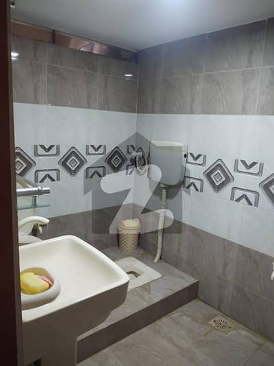 نارتھ ناظم آباد کراچی میں 2 کمروں کا 4 مرلہ فلیٹ 1.15 کروڑ میں برائے فروخت۔