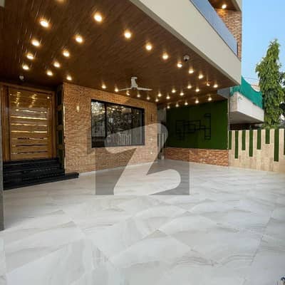 1 kanal Fully luxury furnish House available for Rent 1 kanal Fully luxury furnish House available for Rent