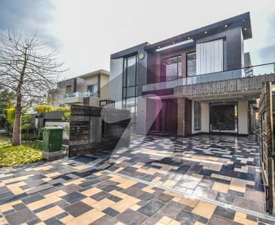 ڈی ایچ اے فیز 8 سابقہ ایئر ایوینیو ڈی ایچ اے فیز 8,ڈی ایچ اے ڈیفینس,لاہور میں 4 کمروں کا 10 مرلہ مکان 3.9 کروڑ میں برائے فروخت۔ ڈی ایچ اے فیز 8 سابقہ ایئر ایوینیو ڈی ایچ اے فیز 8,ڈی ایچ اے ڈیفینس,لاہور میں 4 کمروں کا 10 مرلہ مکان 3.9 کروڑ میں برائے فروخت۔