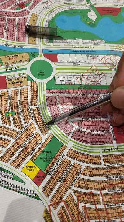 مارگلہ انکلیو مارگلہ ایونیو,اسلام آباد میں 10 مرلہ رہائشی پلاٹ 3.5 کروڑ میں برائے فروخت۔