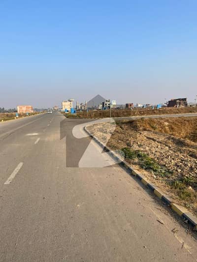 Prime Location 10 Marla Plot for Sale in H Block LDA City Lahore