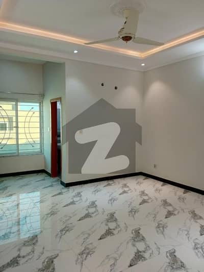 سوان گارڈن اسلام آباد میں 3 کمروں کا 12 مرلہ زیریں پورشن 75.0 ہزار میں کرایہ پر دستیاب ہے۔