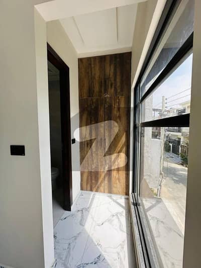 Fahad Farman Associates Offers DHA 9 Town House For Sale