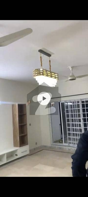 ڈی ۔ 18 اسلام آباد میں 3 کمروں کا 1 کنال مکان 80.0 ہزار میں کرایہ پر دستیاب ہے۔