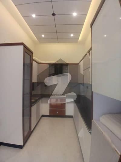 سکیم 33 کراچی میں 4 کمروں کا 11 مرلہ بالائی پورشن 85.0 ہزار میں کرایہ پر دستیاب ہے۔