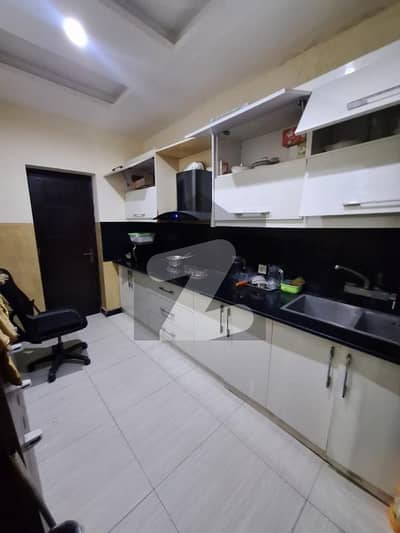 4 bedrooms apartment available for sale in Abudhabi towers F 11