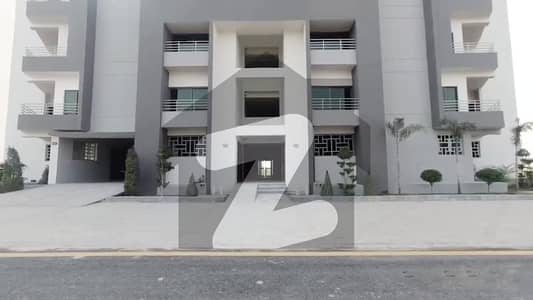 عسکری 11 عسکری,لاہور میں 3 کمروں کا 10 مرلہ فلیٹ 3.8 کروڑ میں برائے فروخت۔