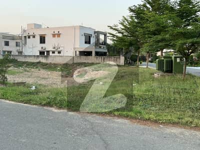 ڈی ایچ اے فیز 8 - بلاک ڈبلیو فیز 8,ڈیفنس (ڈی ایچ اے),لاہور میں 1 کنال رہائشی پلاٹ 6.1 کروڑ میں برائے فروخت۔ ڈی ایچ اے فیز 8 - بلاک ڈبلیو فیز 8,ڈیفنس (ڈی ایچ اے),لاہور میں 1 کنال رہائشی پلاٹ 6.1 کروڑ میں برائے فروخت۔