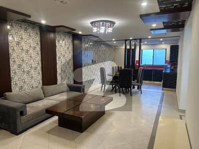 نواب ٹاؤن لاہور میں 2 کمروں کا 6 مرلہ زیریں پورشن 50.0 ہزار میں کرایہ پر دستیاب ہے۔