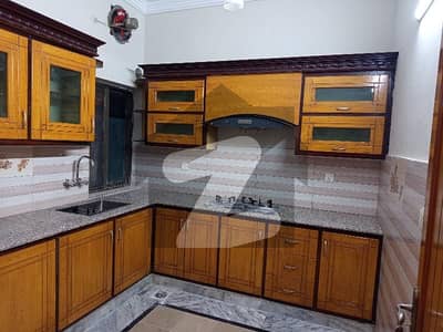 سی بی آر ٹاؤن فیز 1 - بلاک سی سی بی آر ٹاؤن فیز 1,سی بی آر ٹاؤن,اسلام آباد میں 4 کمروں کا 7 مرلہ مکان 3.5 کروڑ میں برائے فروخت۔