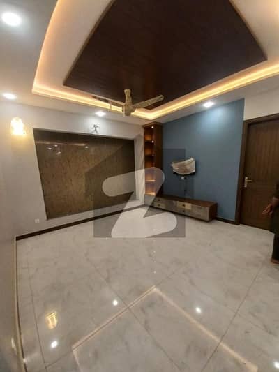 Prime Location 278 Square Yards House In Central Bahria Town - Precinct 8 For Sale