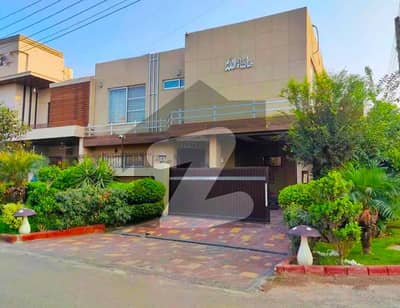 10 MARLA CORNER Solid Classic master For Sale In STATE LIFE NEAR DHA PHASE 5