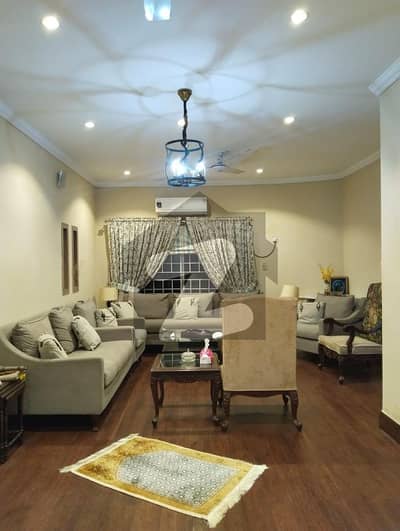 بحریہ ٹاؤن اسلام آباد میں 2 کمروں کا 10 مرلہ زیریں پورشن 72.0 ہزار میں کرایہ پر دستیاب ہے۔