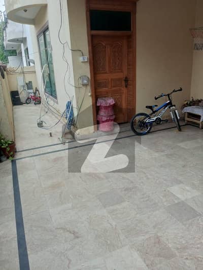 Beautiful flat available for family and bachelors in I 10 Beautiful flat available for family and bachelors in I 10