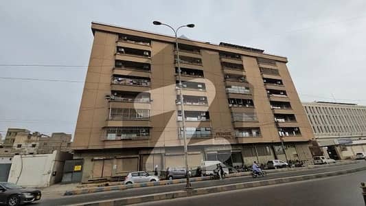 ایم ٹی خان روڈ کراچی میں 3 کمروں کا 11 مرلہ فلیٹ 1.5 لاکھ میں کرایہ پر دستیاب ہے۔