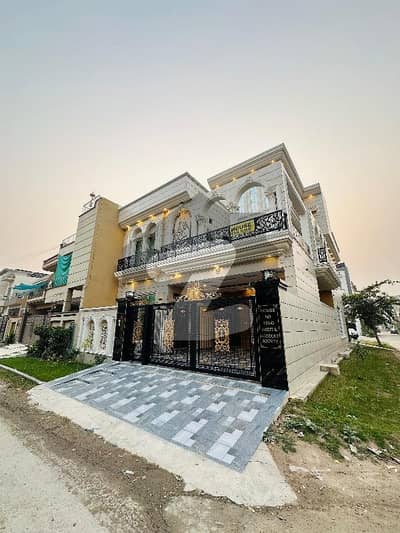 آرکیٹیکٹس انجنیئرز ہاؤسنگ سوسائٹی لاہور میں 5 کمروں کا 10 مرلہ مکان 3.95 کروڑ میں برائے فروخت۔