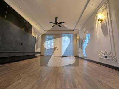 1 Kanal Perfect Designer House With Basement For Sale | Lake City Raiwind Road Lahore