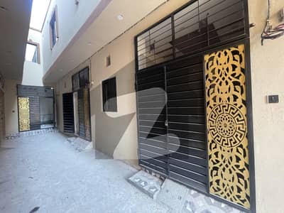 سمن آباد لاہور میں 3 کمروں کا 2 مرلہ مکان 1.15 کروڑ میں برائے فروخت۔