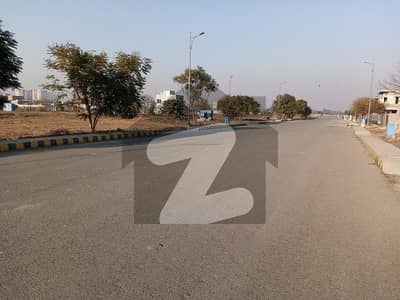 Low Budget Good Investment At Beautiful Location 5 Marla Plot For Sale