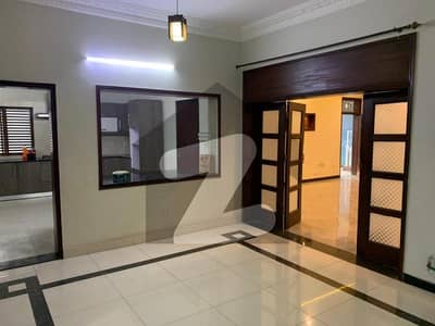 3 Side Corner Beautiful House for Sale in G10