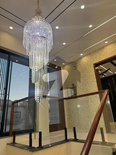 Brand New 12 Marla upper Portion (Lock option)