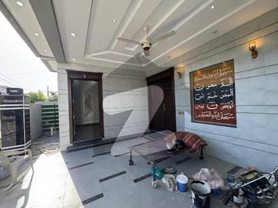 10 MARLA BREND NEW MODREN ELEVATION HOUSE FOR SALE INCLOSE TO VALANCIA TOWN LAHORE