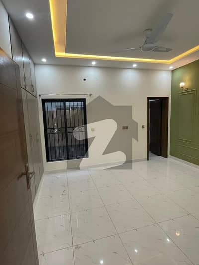 جوبلی ٹاؤن لاہور میں 2 کمروں کا 5 مرلہ بالائی پورشن 48.0 ہزار میں کرایہ پر دستیاب ہے۔