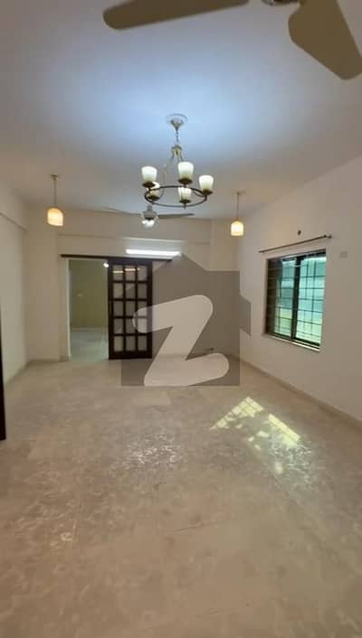 عسکری 11 عسکری,لاہور میں 3 کمروں کا 10 مرلہ فلیٹ 2.95 کروڑ میں برائے فروخت۔