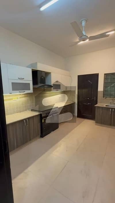 6 Floor 3 Bed Room Apartments For Rent in Askari 11 6 Floor 3 Bed Room Apartments For Rent in Askari 11